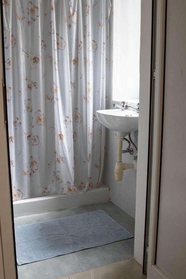 Spacious 3-Bedroom Apartment 30 Seconds From Sea Marsaskala Exterior photo